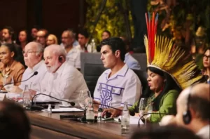 Lula, Helder Barbalho e outras autoridades brasileiras e de outros países estão na Cúpula em Belém.